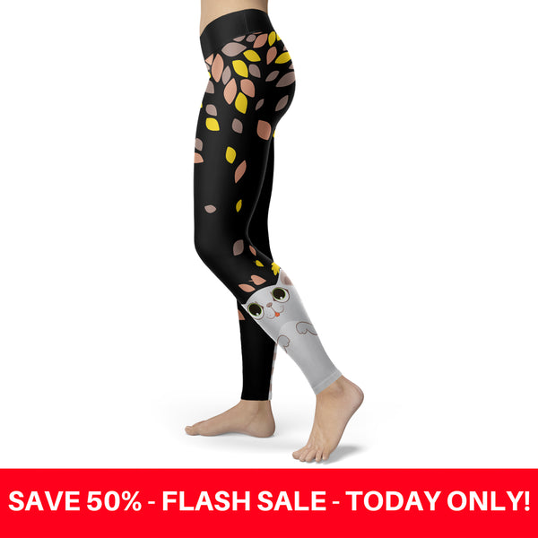 Cat playing with Leaves Leggings
